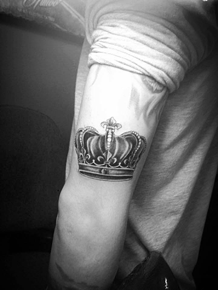 Hình xăm của Emcee L Dalab tại Electric Tattoo